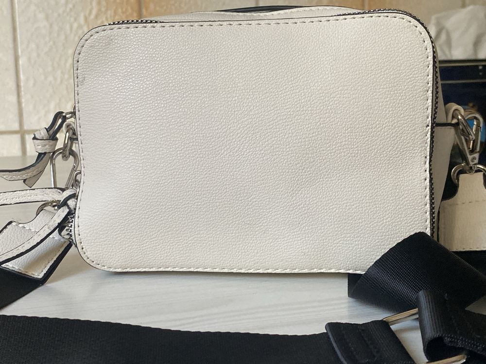 Gentuta alba crossbody