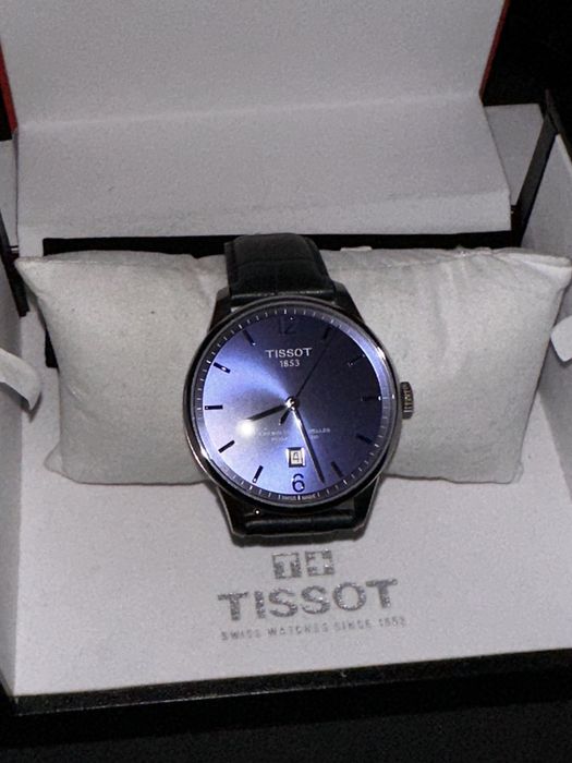 Продаю наручные часы Tissot