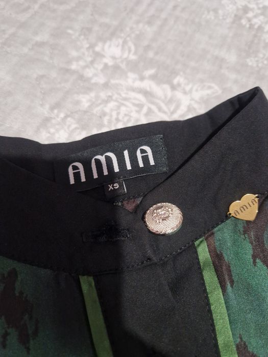 Рокля от сатен Amia