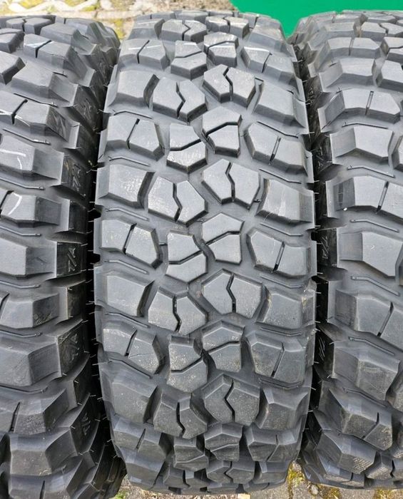 BF Goodrich MuD Terrain T/A 255/75 R17 111/1080 M+S, DOT 2021.