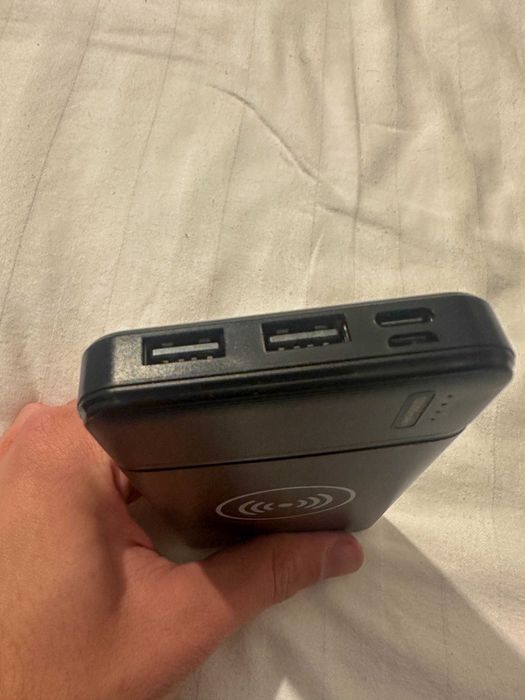 Baterie Externa 10000 mAh cu Incarcare Wireless - Type-C