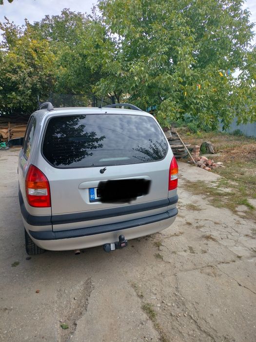 Opel Zafira 1,8 benzina gpl