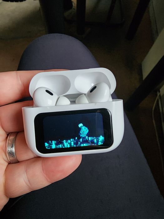 Casti cu ecran Noise Canceling si ENC