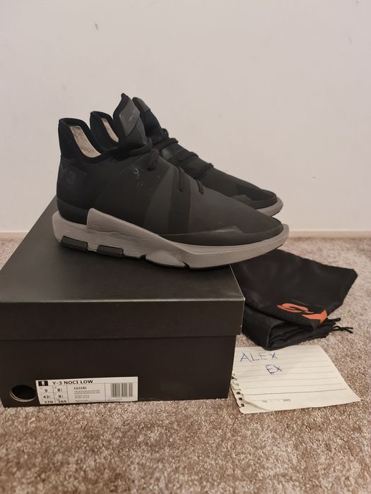 Vând - ghete adidas Y 3 - model Noci Low - mărimea 42 2/3