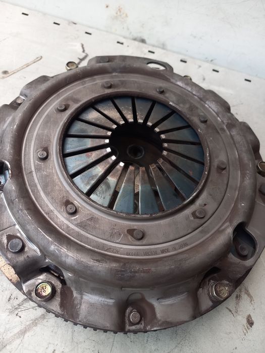 Съединител Mitsubishi Outlander 2.0i