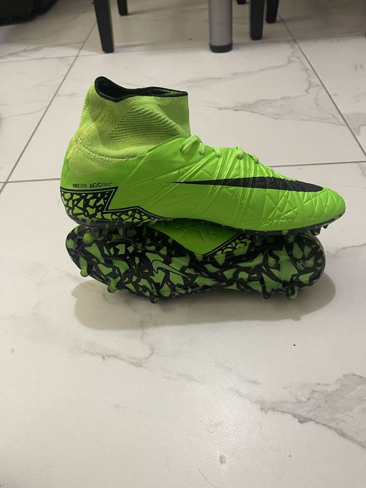 Ghete de fotbal nike