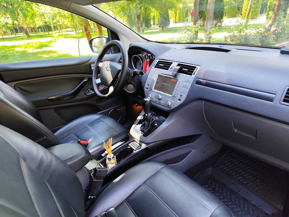 FORD KUGA 2012.cutie automata163cpURGENT