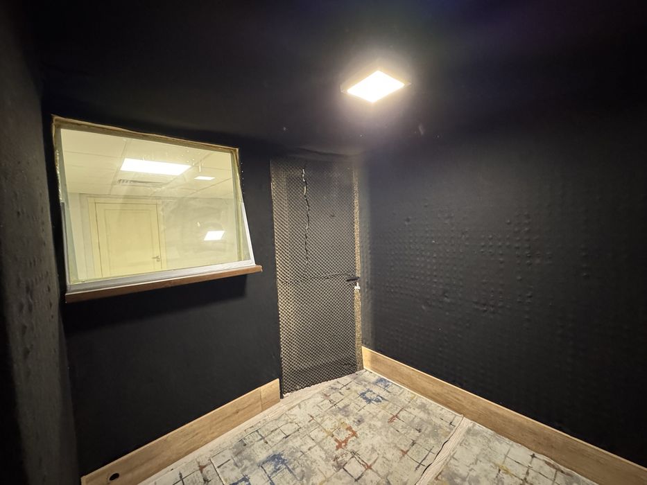 Tayyor ofis - Arzon narxda (Parus Chilonzor) (255 кв.)