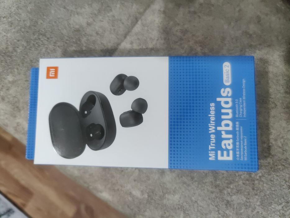 Продам наушники Xiaomi Earbuds basic 2