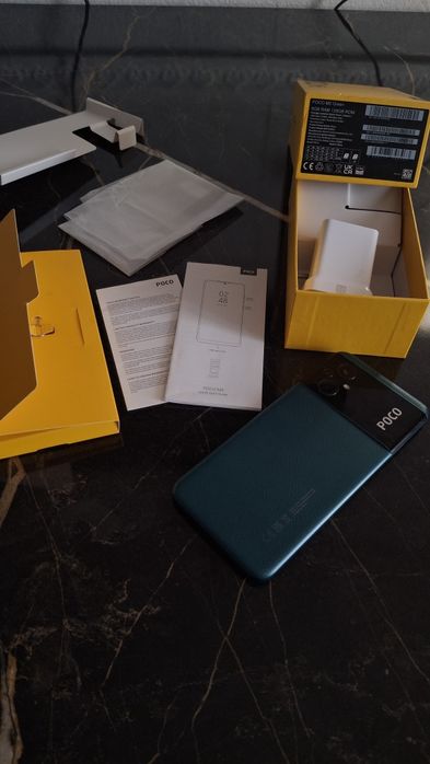 Продам poco m5 отличное состояние