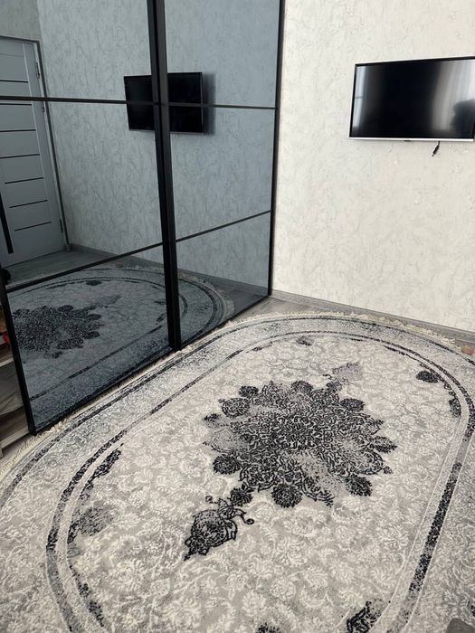 Чиланзар 24.  3 х комнатная ЕВРО ремонт Срочно