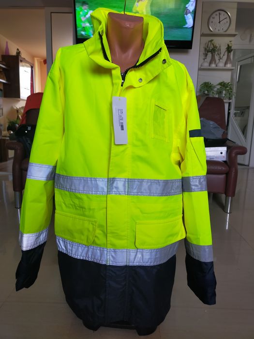 Vând haina muncă mărimea XXL