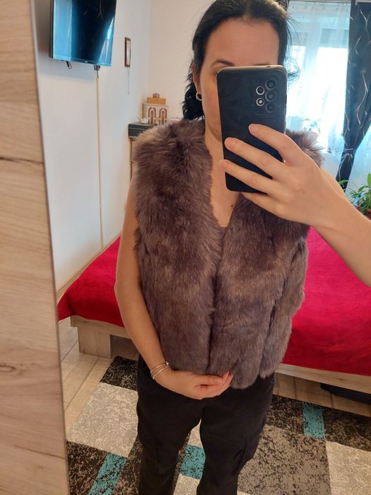 Vesta de blana eleganta noua