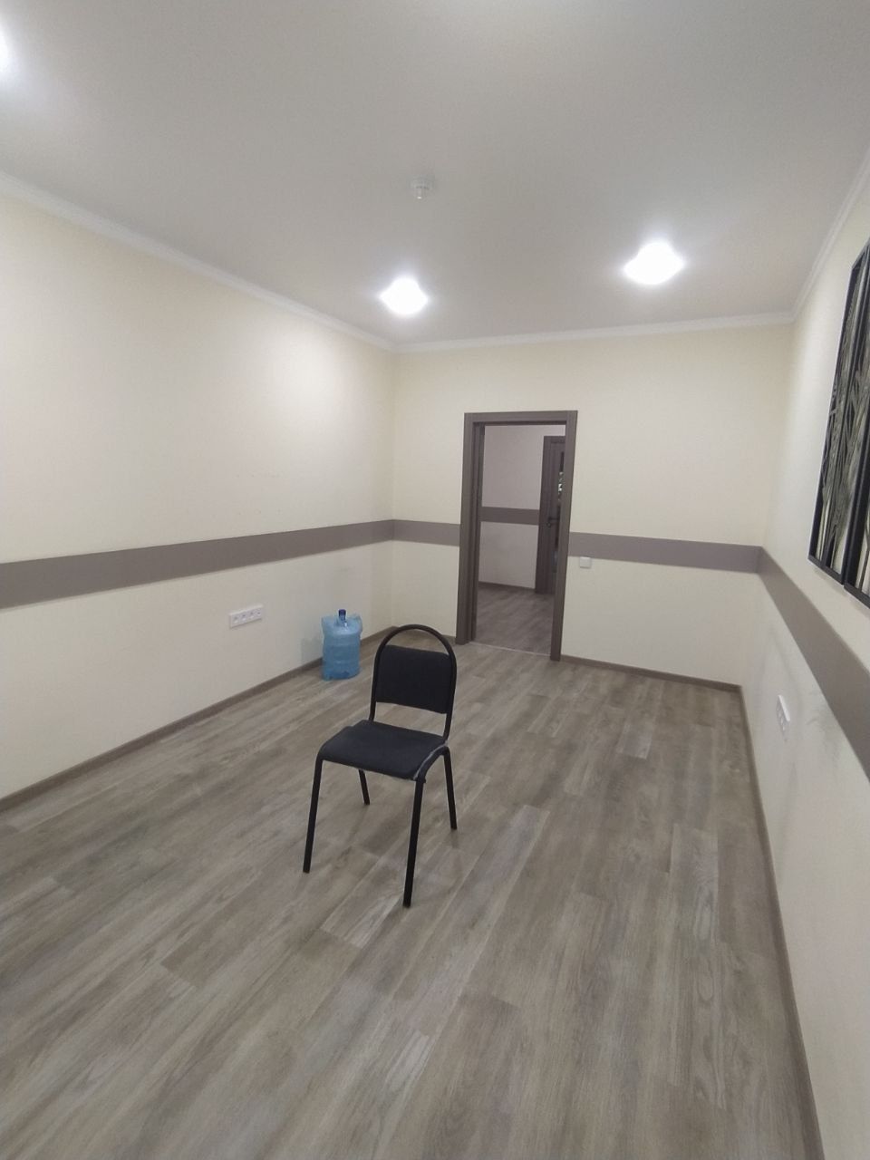 Хамза метро кабинет 20м² 2й этаж будет с мебелью график 24/7