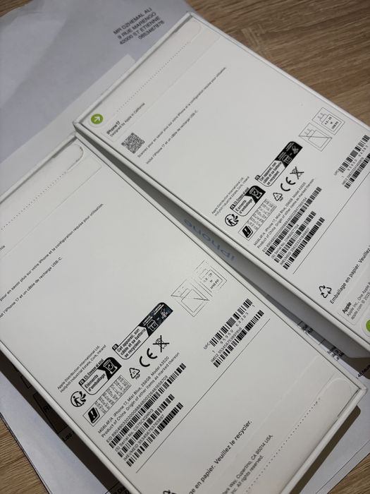 Чисто нови iPhone 17 – 256GB 2броя, фабрично запечатани!