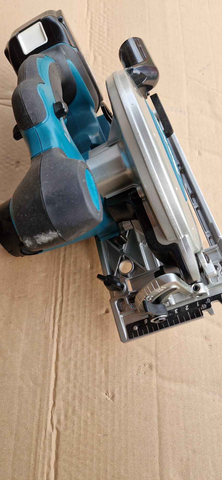 Makita circular pe acumulator nou