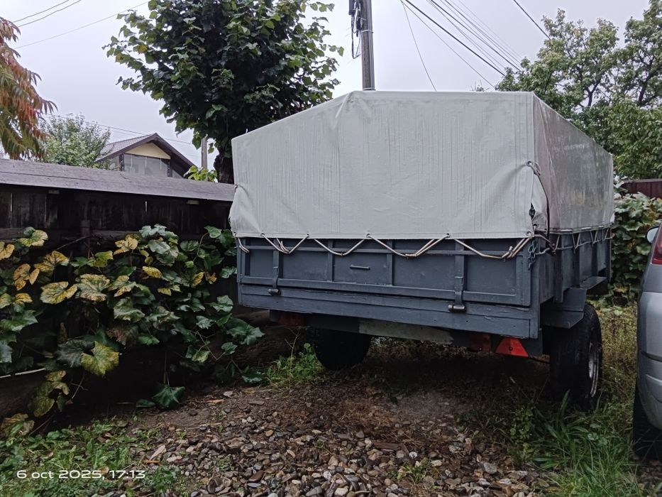 Remorcă auto 750