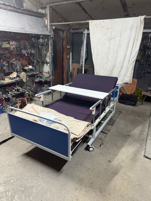 Кровать для лежачих больных – удобная и функциональная