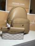Оригинална раница на Michael Kors