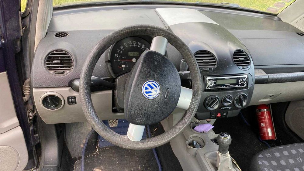 Volkswagen New Beetle