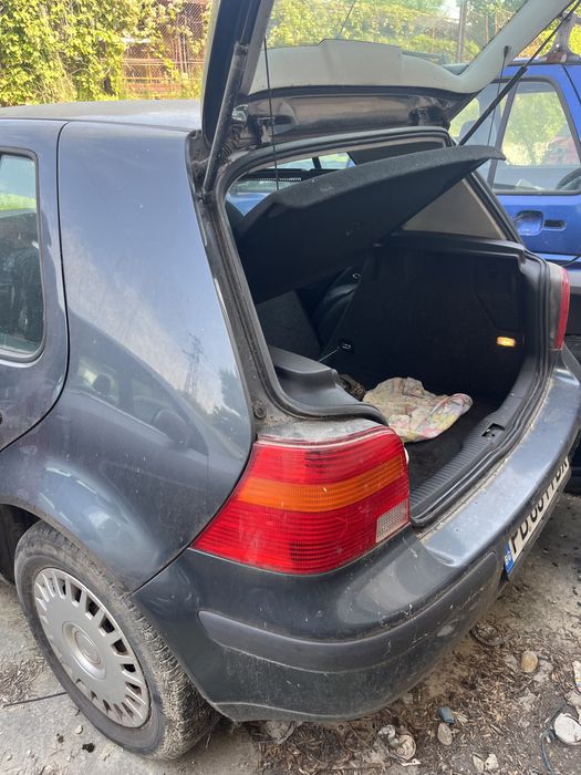 На части VW Голф 4 -1’4 16 V бензин Golf 4
