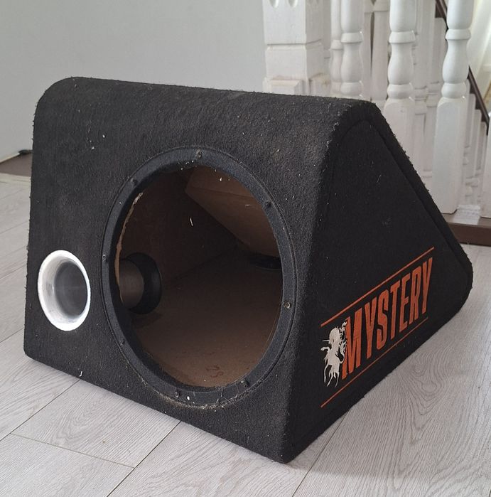 Пустой короб для сабвуфер буфер 12 дюйм 30см общитый карпедом