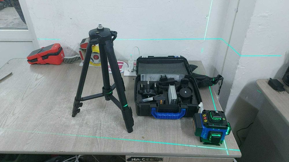 Лазерный уровень 4D