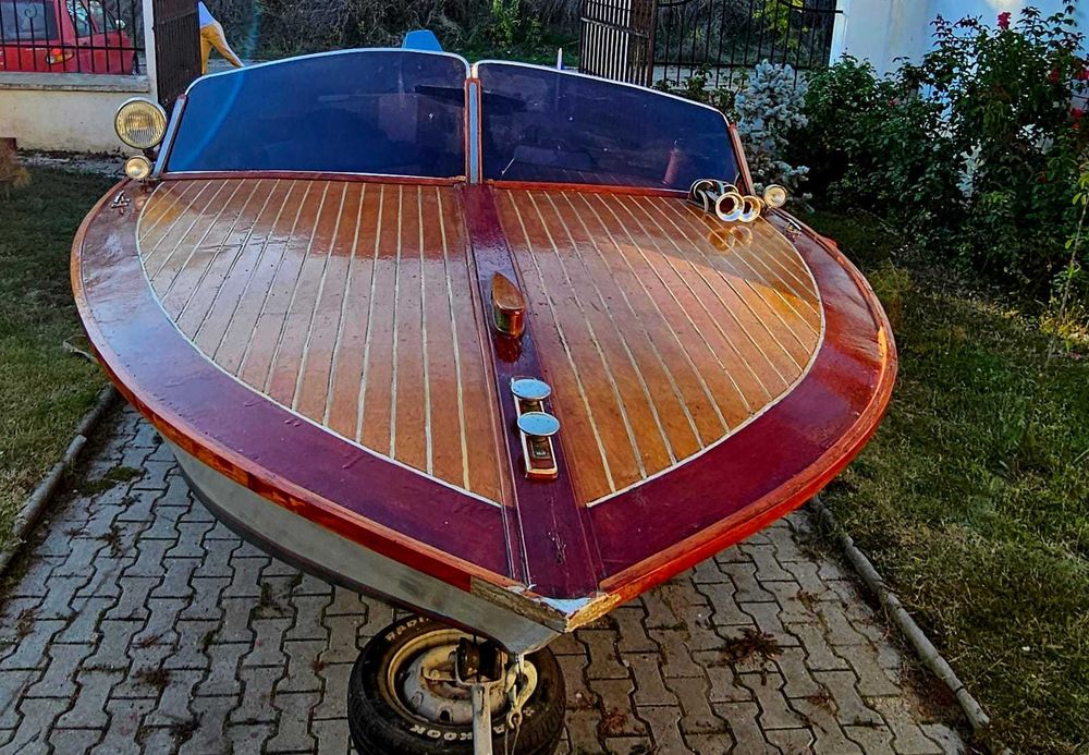 Barca Bristena Proiect Unicat