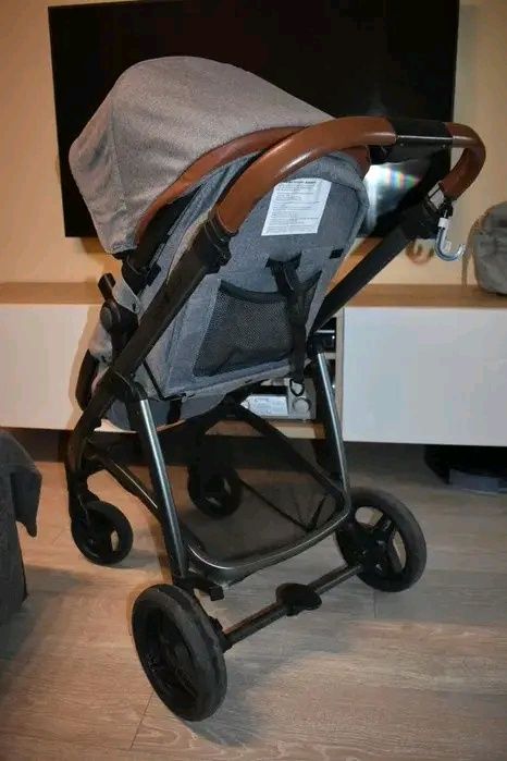 Продавам бебешка количка Kiddo Jazz