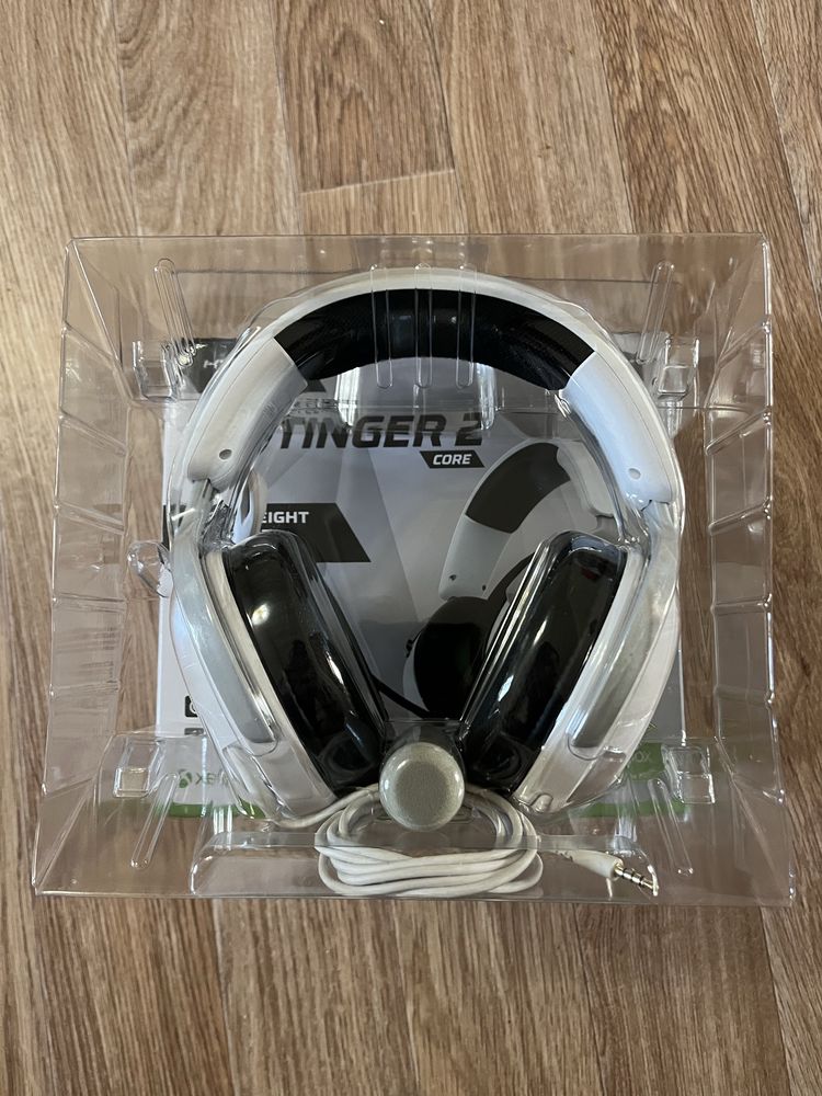HyperX CloudX Stinger 2 Core — белая версия (Xbox, модель 6H9B7AA)