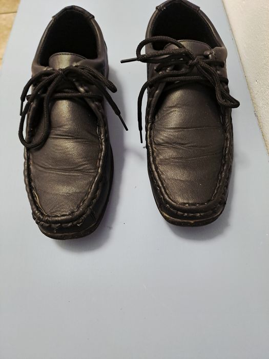 Дамски и юношески обувки