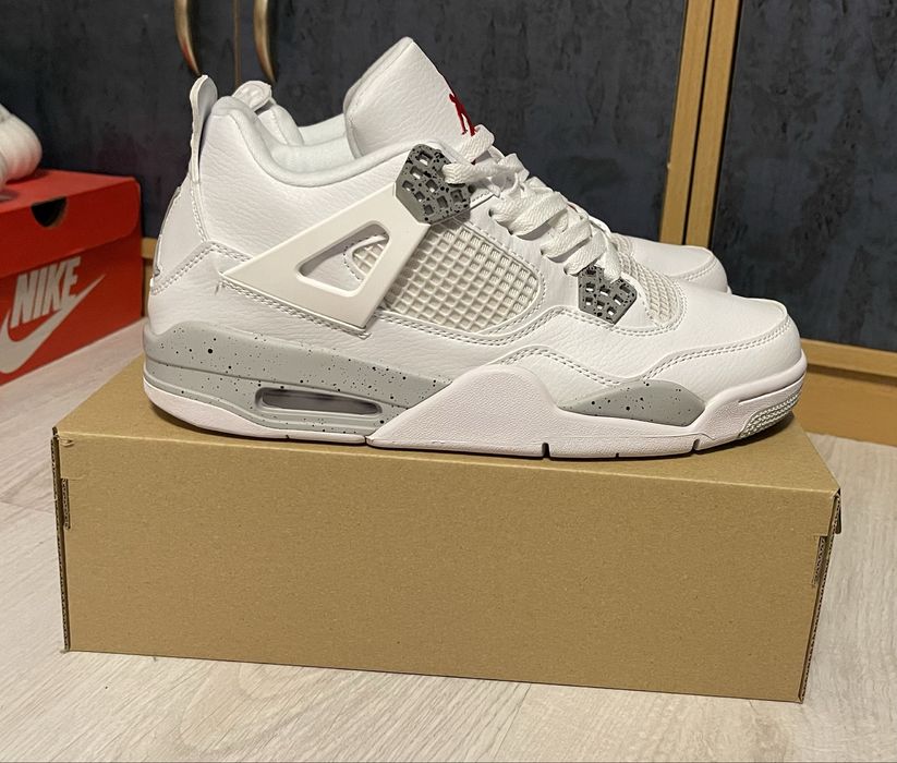 Jordan 4 Retro White Oreo