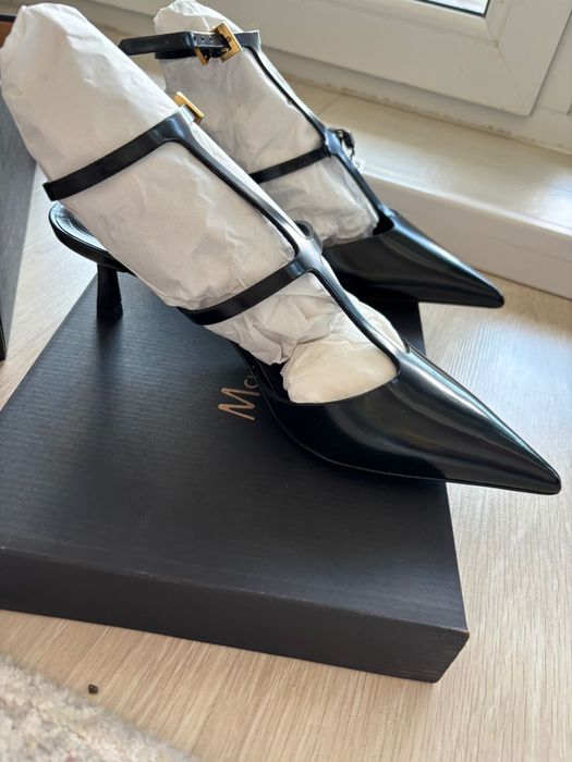 Vand pantofi cu toc,massimo dutti, negri, noi