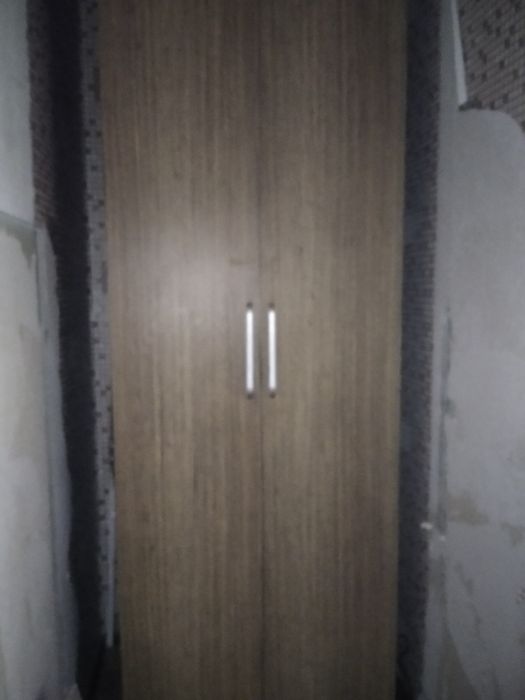 Шкаф для вещей, можно и в спальню можно и в каридор