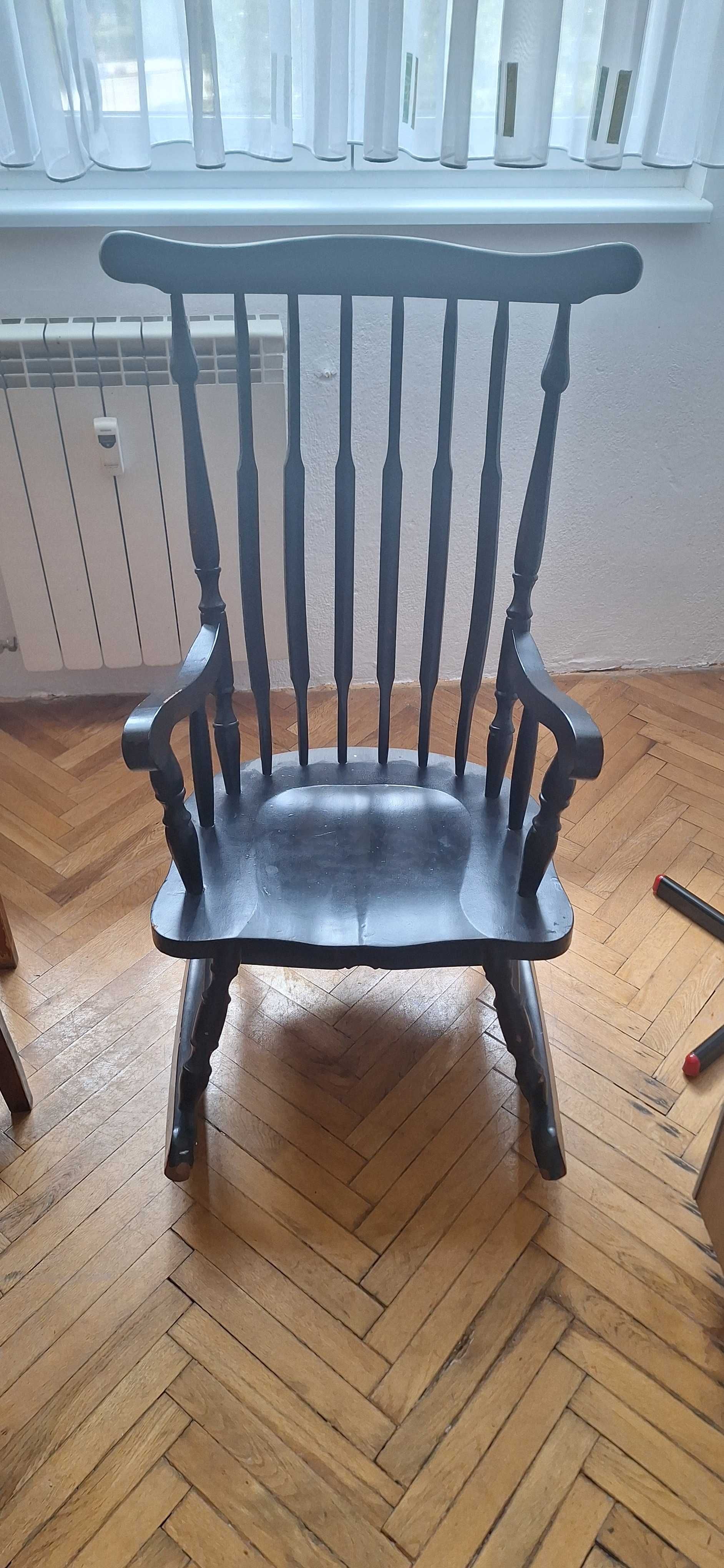 Люлеещ се стол/.