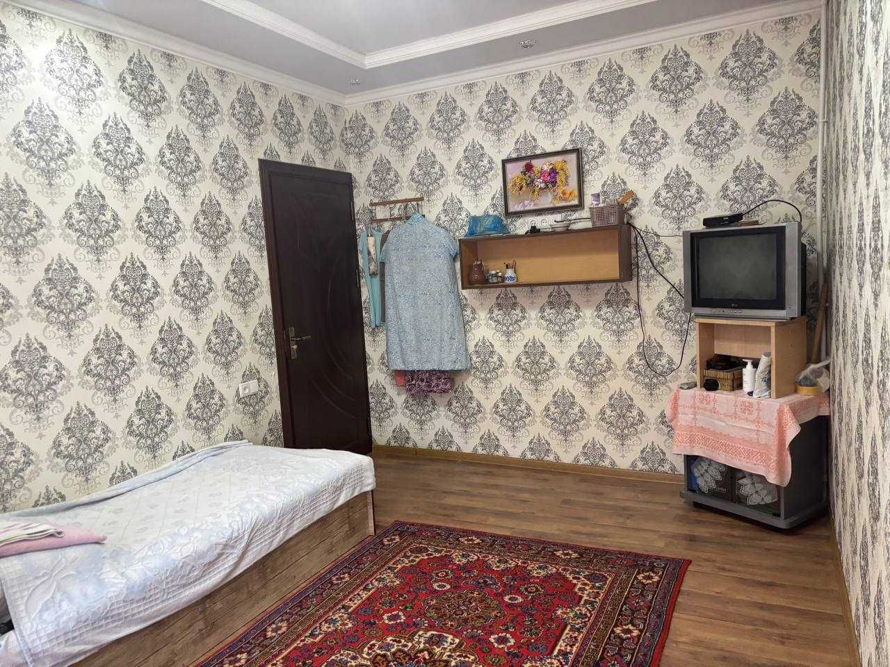 Срочно!  2/2/5 кирпичный М.Улугбекский район, ор. Буз-2 (НБ)