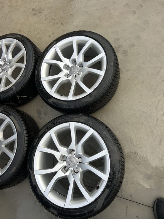 Jante Audi 18 cu anvelope de iarnă  235/40/18, dot 2022, 8,5J-et 29