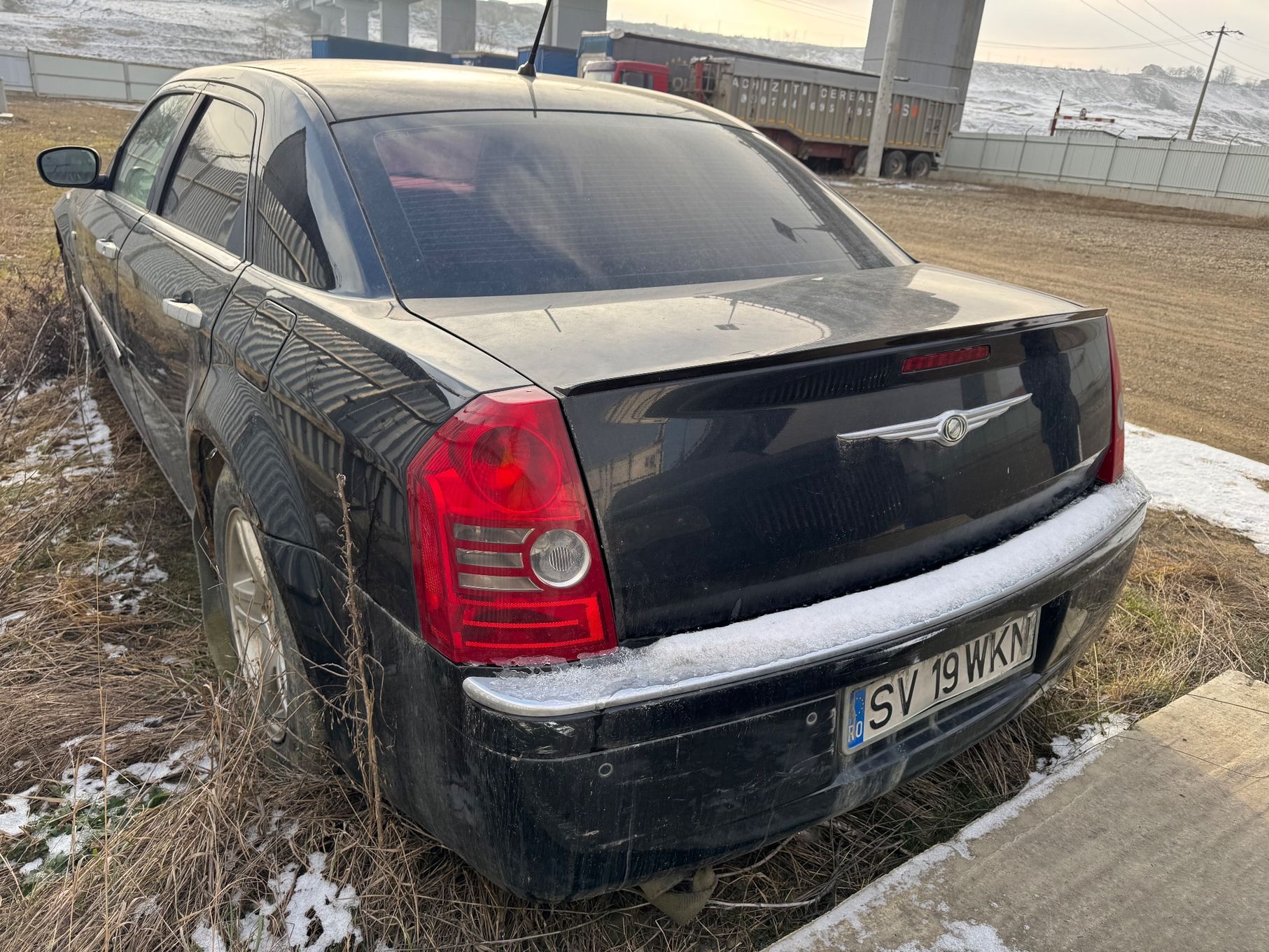 Bara / Capota / Faruri / Aripi / Usi / Portbagaj / Plansa Bord / Airbaguri Chrysler 300C CRD 3.0 V6 om.642 motor Mercedes