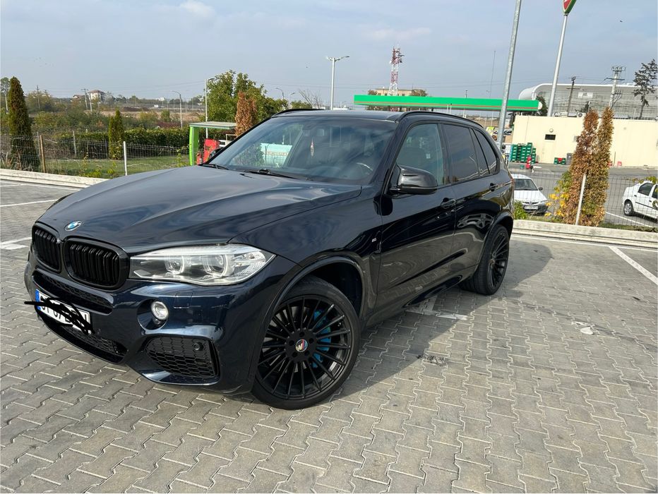 BMW  x5 M50 D 381 CP masina este in stare foarte buna