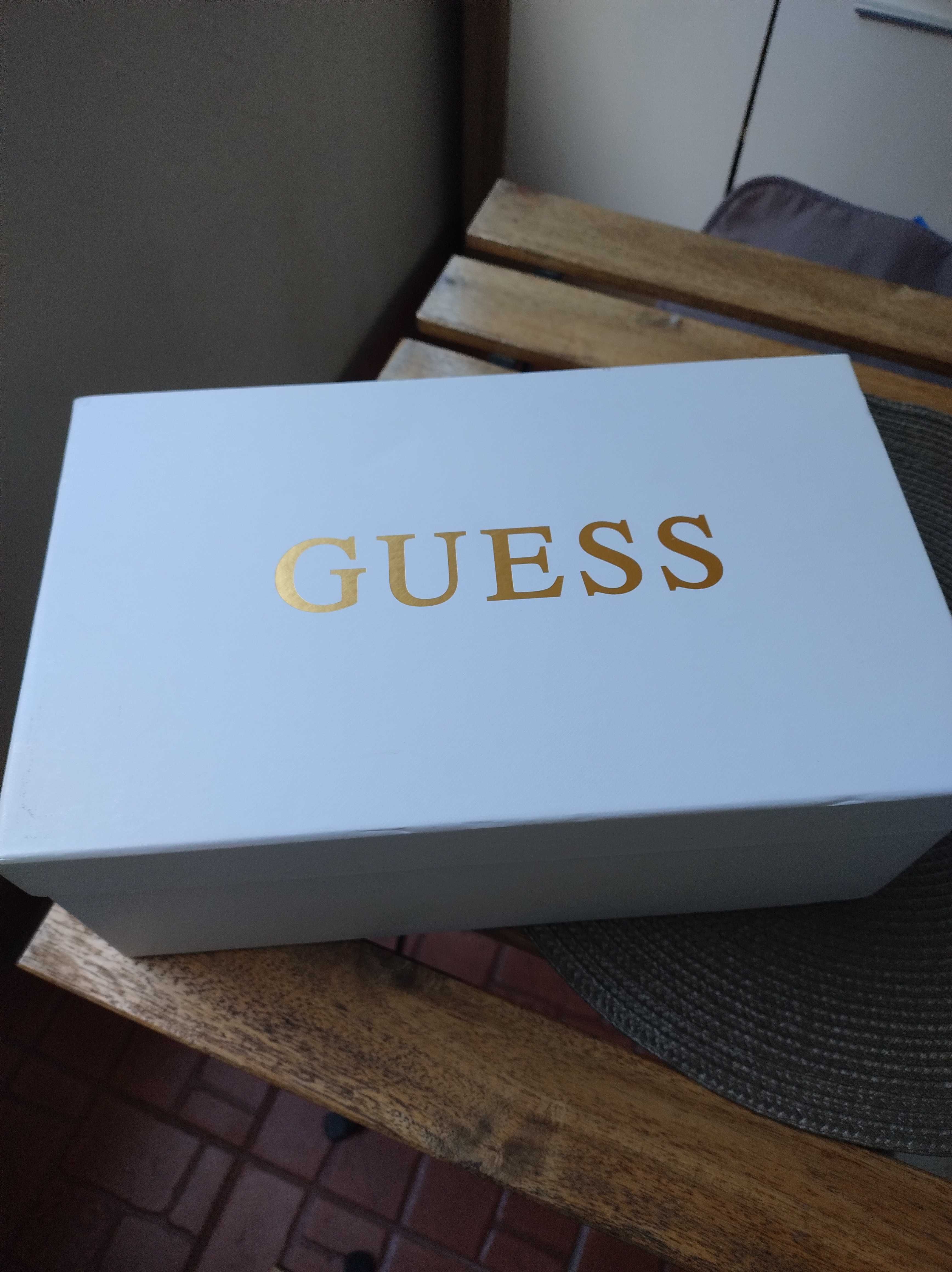 Guess сандали 37номер