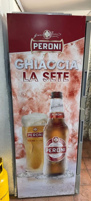 Продавам хладилни витрини