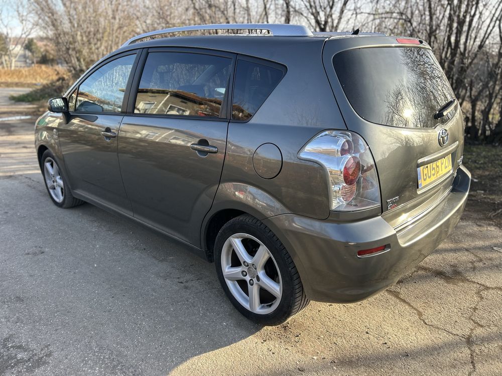 Тойота Корола Версо 2,2д-кат 177кс на части/Toyota korola verso 2,2 d