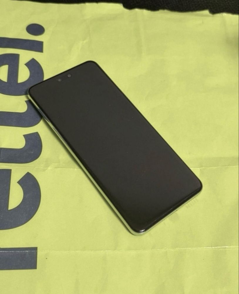 ЧИСТО НОВ 512GB Huawei Nova 13 Pro Гаранция Yettel 3г. 2028 Green