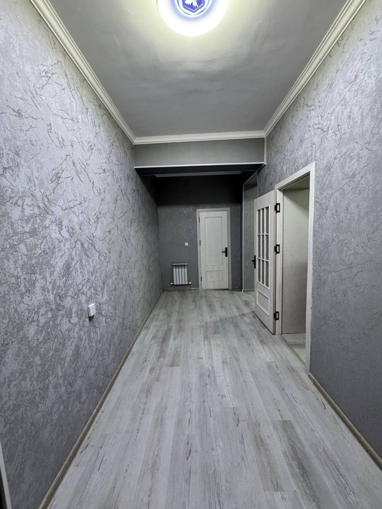 Eco shaxar, 9etajli domning 8 etajida, 2 xona 85kv