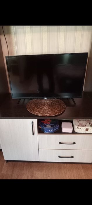 Продам телевизор
