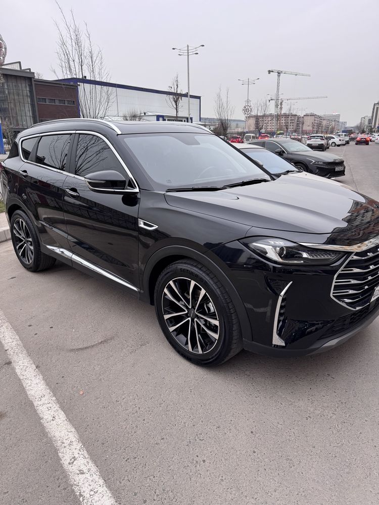 Jetour X 70 Plus 2022 yil