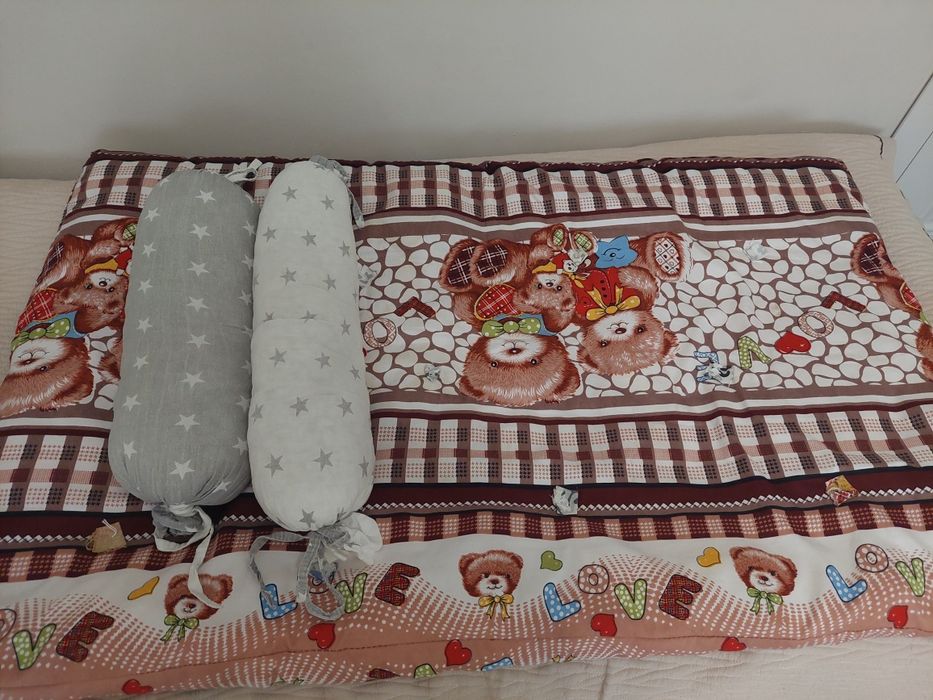 Подушки и матрас на манеж