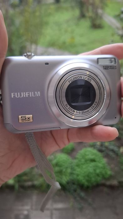 Компактен дигитален фотоапарат FUJIFILM FinePix JX100