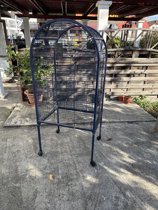 cușca pentru papagali