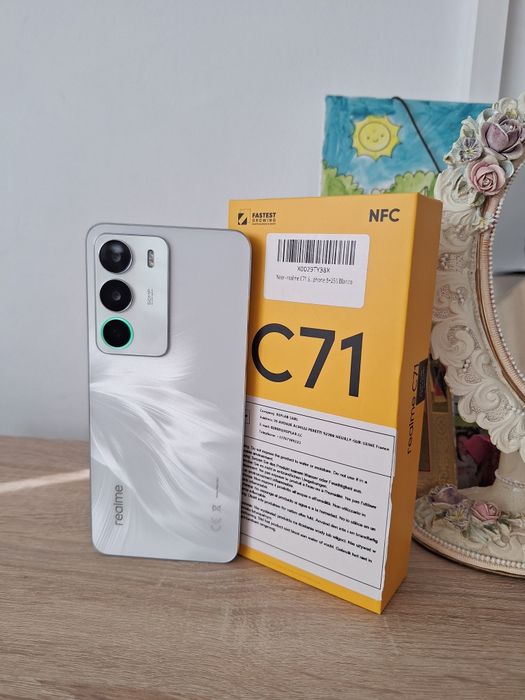 Realme C71 Alb memorie 256GB/16GB Ram  NOU